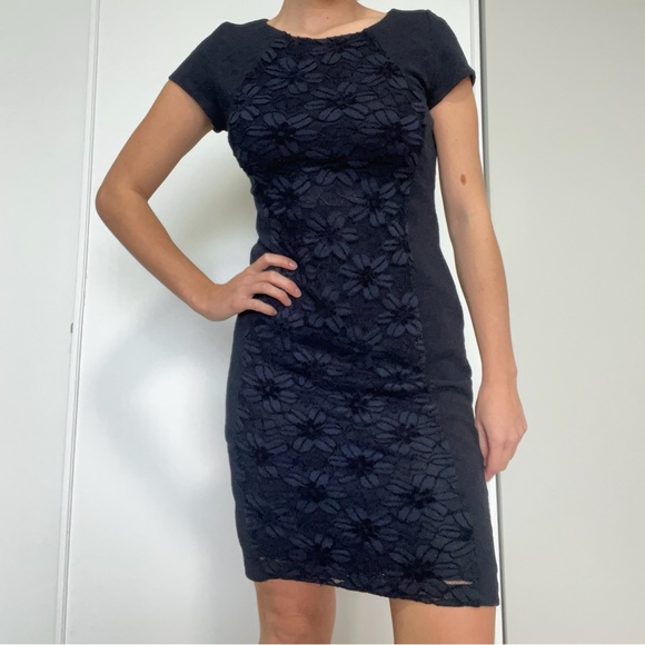 Anthropologie Dresses & Skirts - Moulinette Soeurs Anthropologie Jocelyn Navy Blue Shift Dress